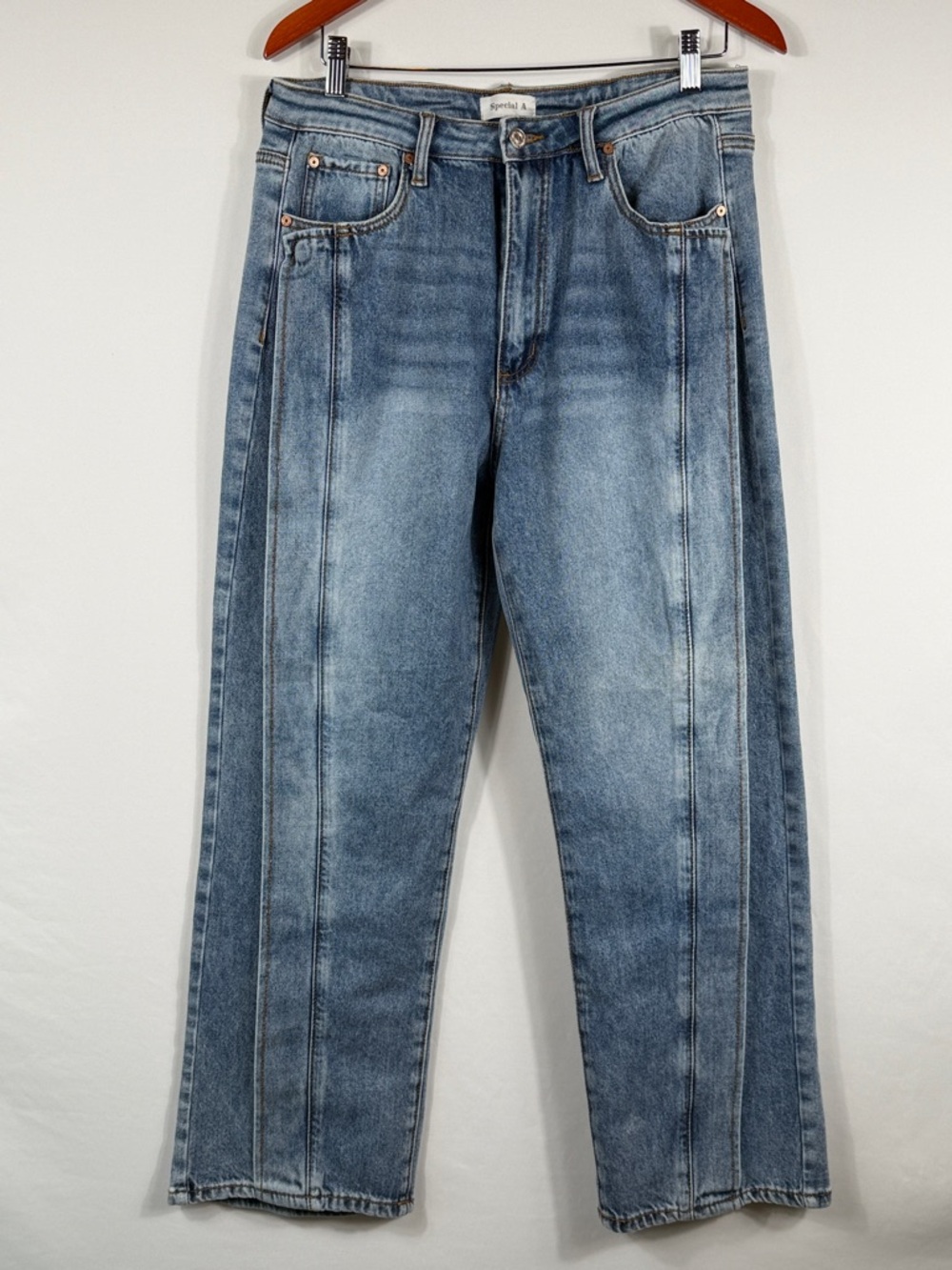 Special A High-Rise Straight Jeans. Medium Wash. Womens Size 15. 32 Waist - Picture 3 of 7